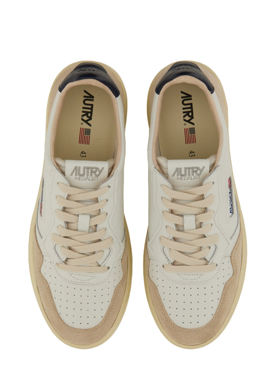 Medalist Low-Top Leather Suede Sneakers