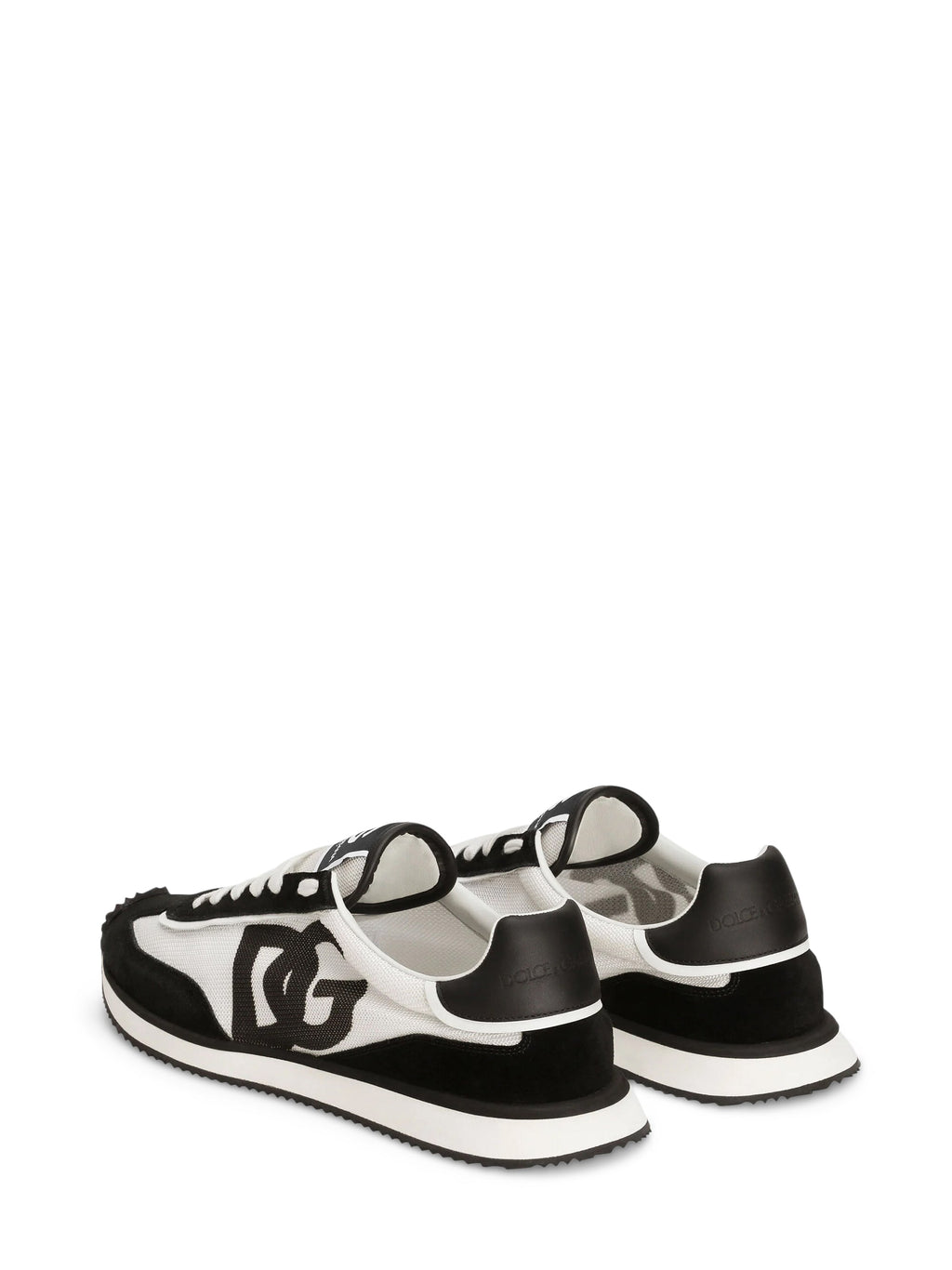 Low-Top Sneakers with Contrasting Logo and Textured Outsole