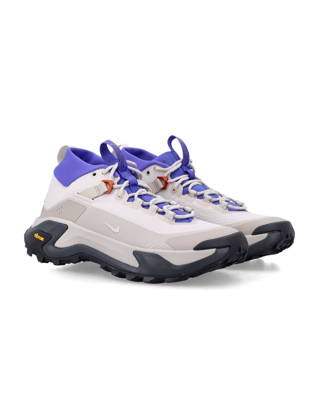 High-Performance Hiking Sneakers With Zoomx Foam And Vibram Outsole