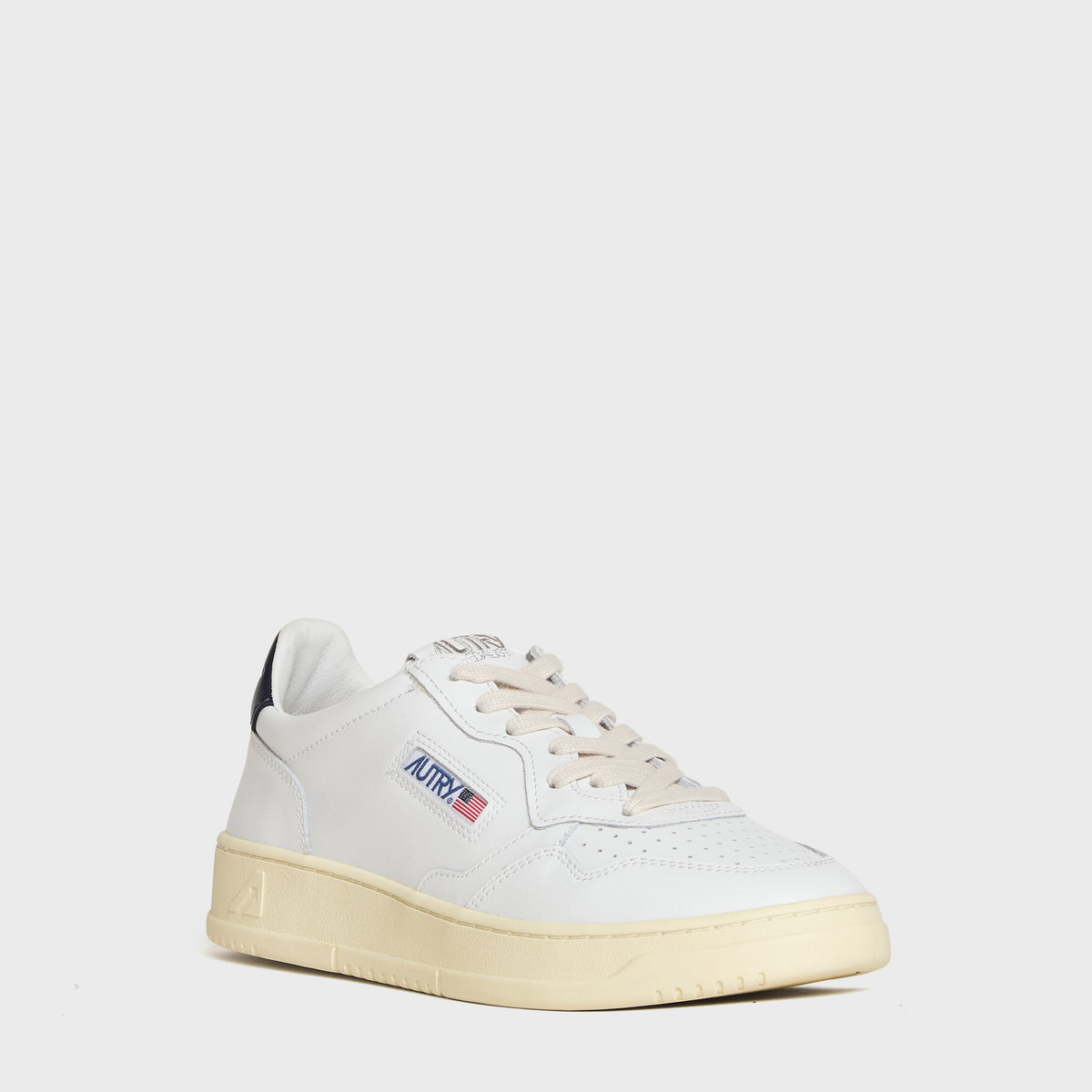 Medalist Low Sneakers In White Leather, Space
