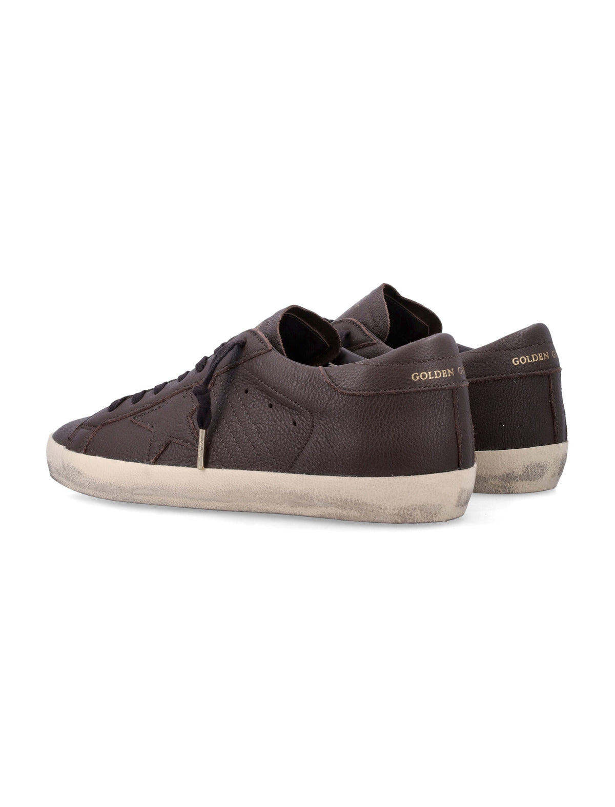 Low-Top Sneakers with Vintage Aesthetic and Star Stitching