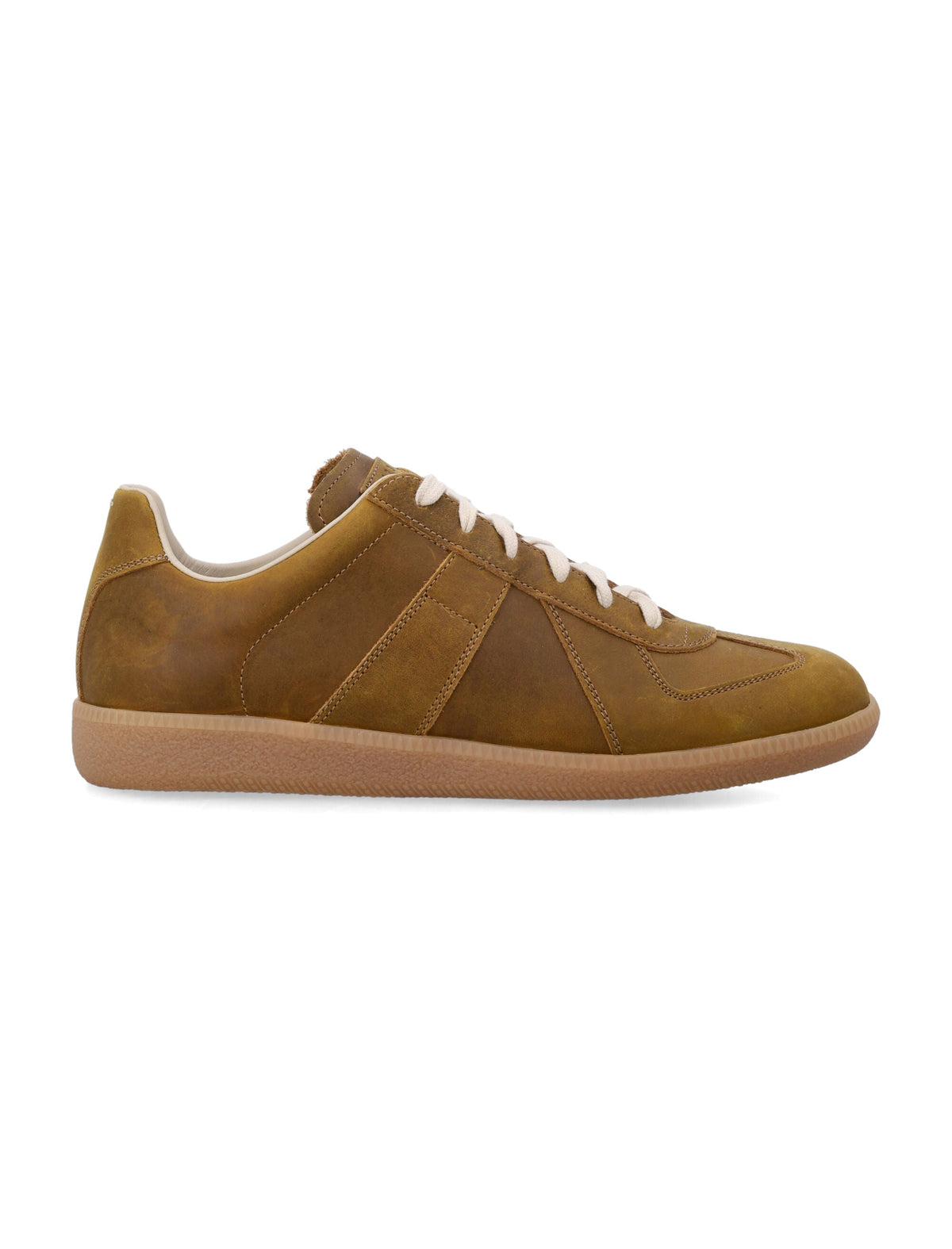 Low-Top Sneakers with Matte Finish and Contrasting Laces