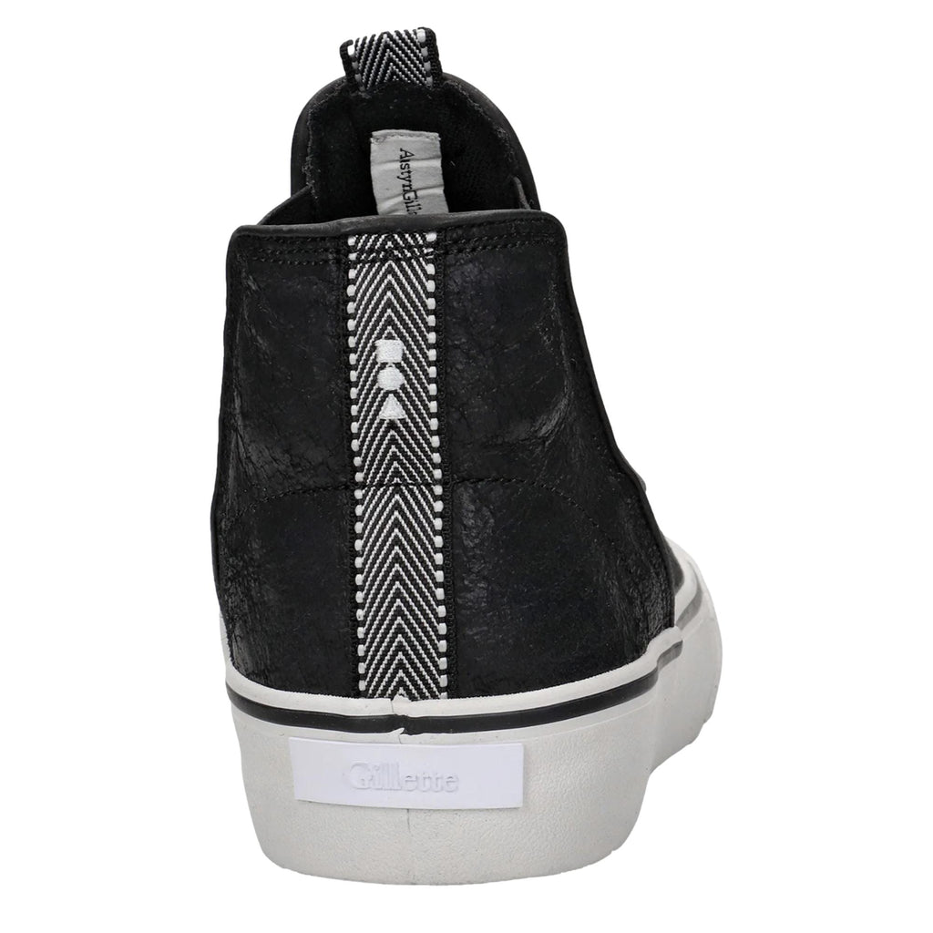 Globe Dover Black Distress / Gillette  GBDOVER-20554 Men's
