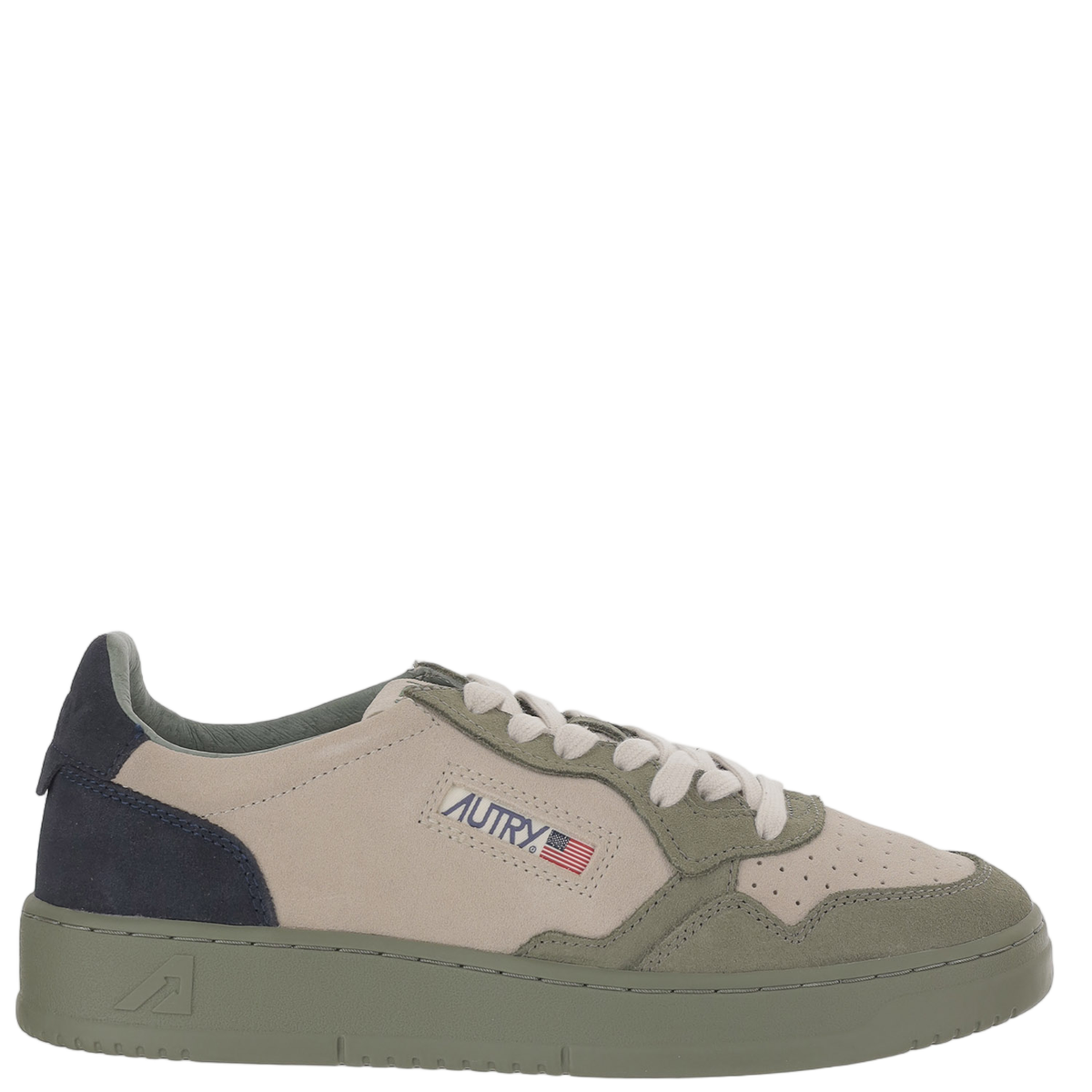 Medalist Low Sneakers With Contrast Heel Tab And Logo Detail