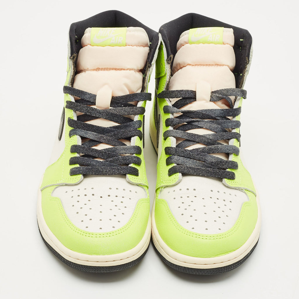 Air Jordans Green/white Leather 1 Retro Og High Top Sneakers