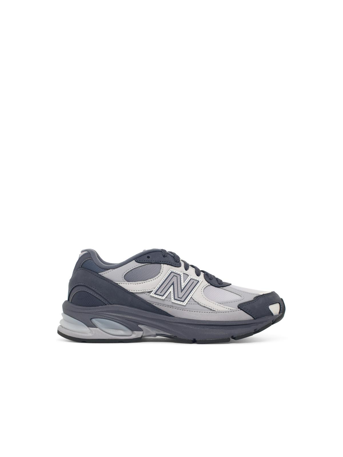 Lilac Mesh Blend Sneakers With Suede Accents And Iconic Emblem