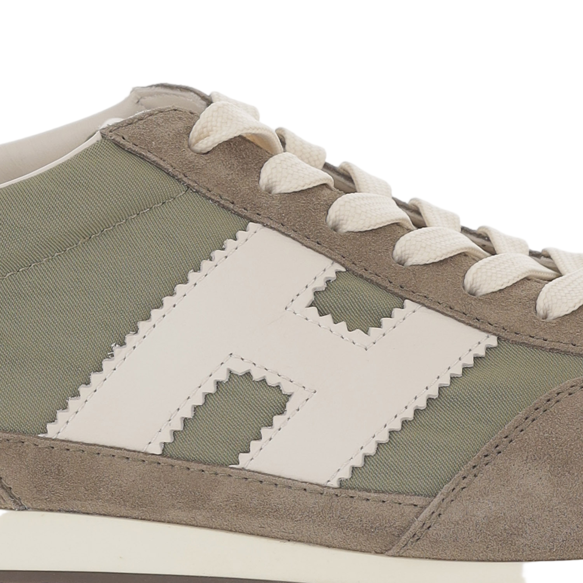 Low-Top Sneakers In Suede And Mesh With Memory Foam Insole