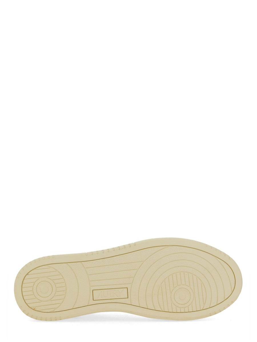 Medalist Low Leather Suede Panels Sneakers