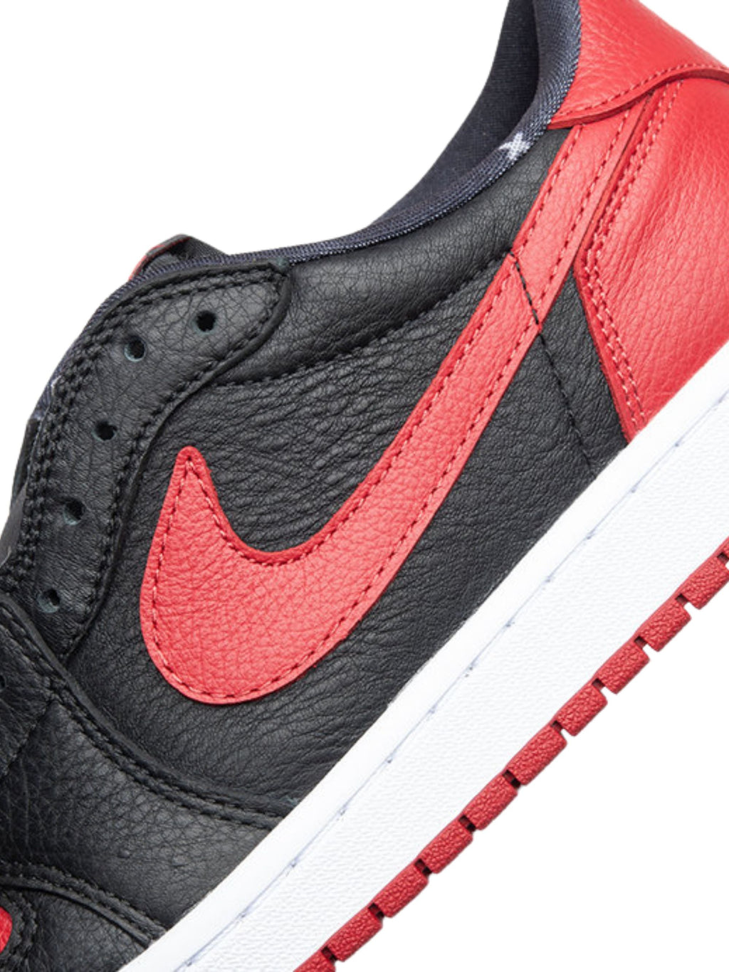 Low-Top Leather Sneakers With Classic Design And Padded Comfort