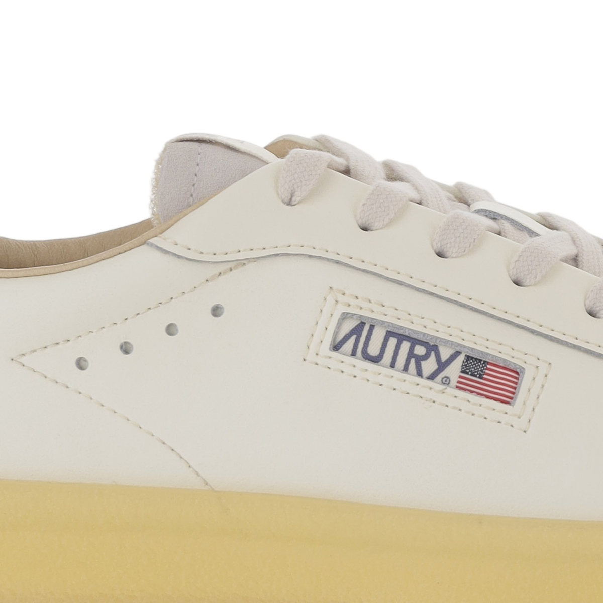 Low-Top Leather Sneakers With Padded Heel And Panel Design