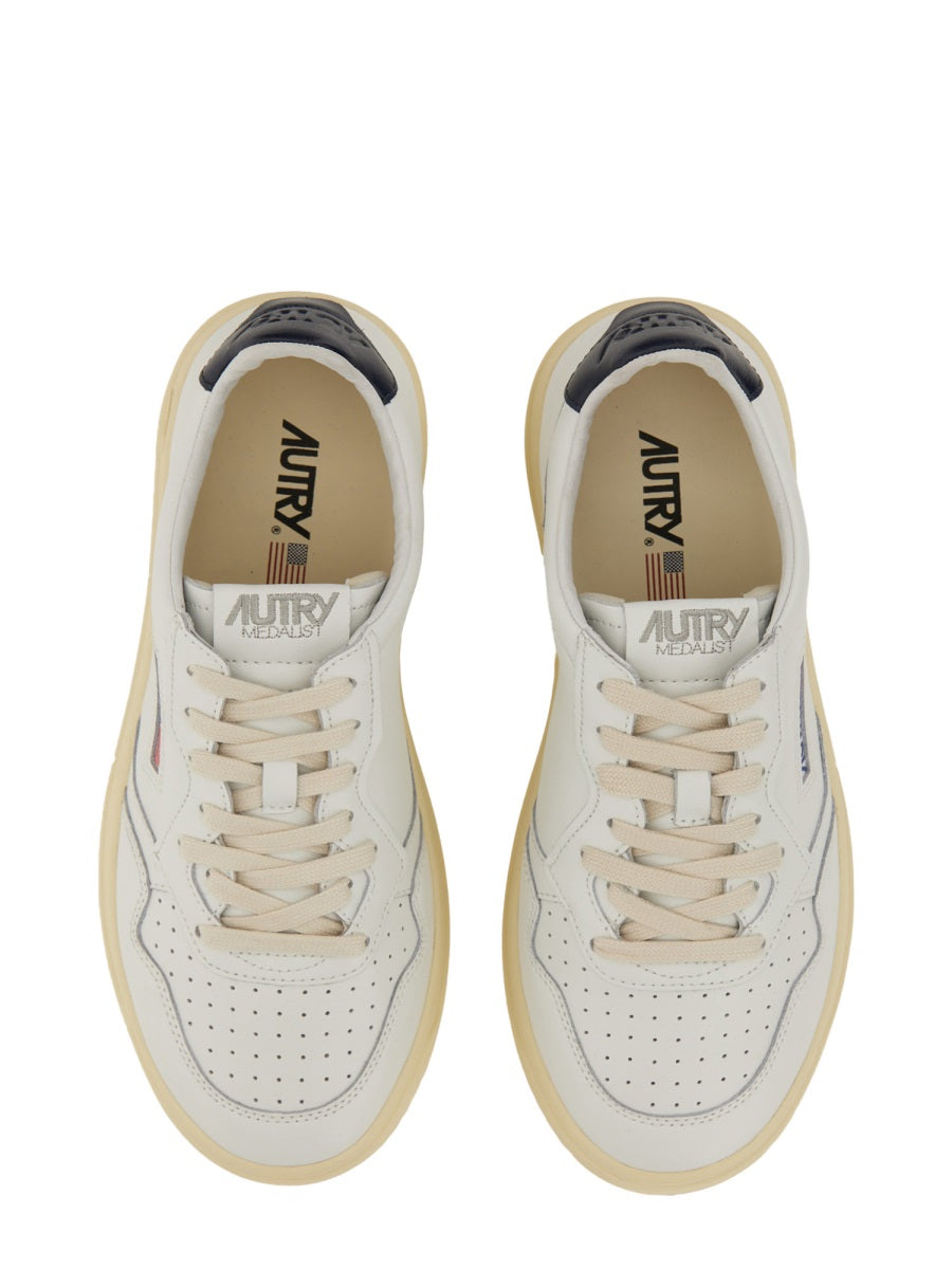Medalist Low Perforated Cow Leather Sneakers