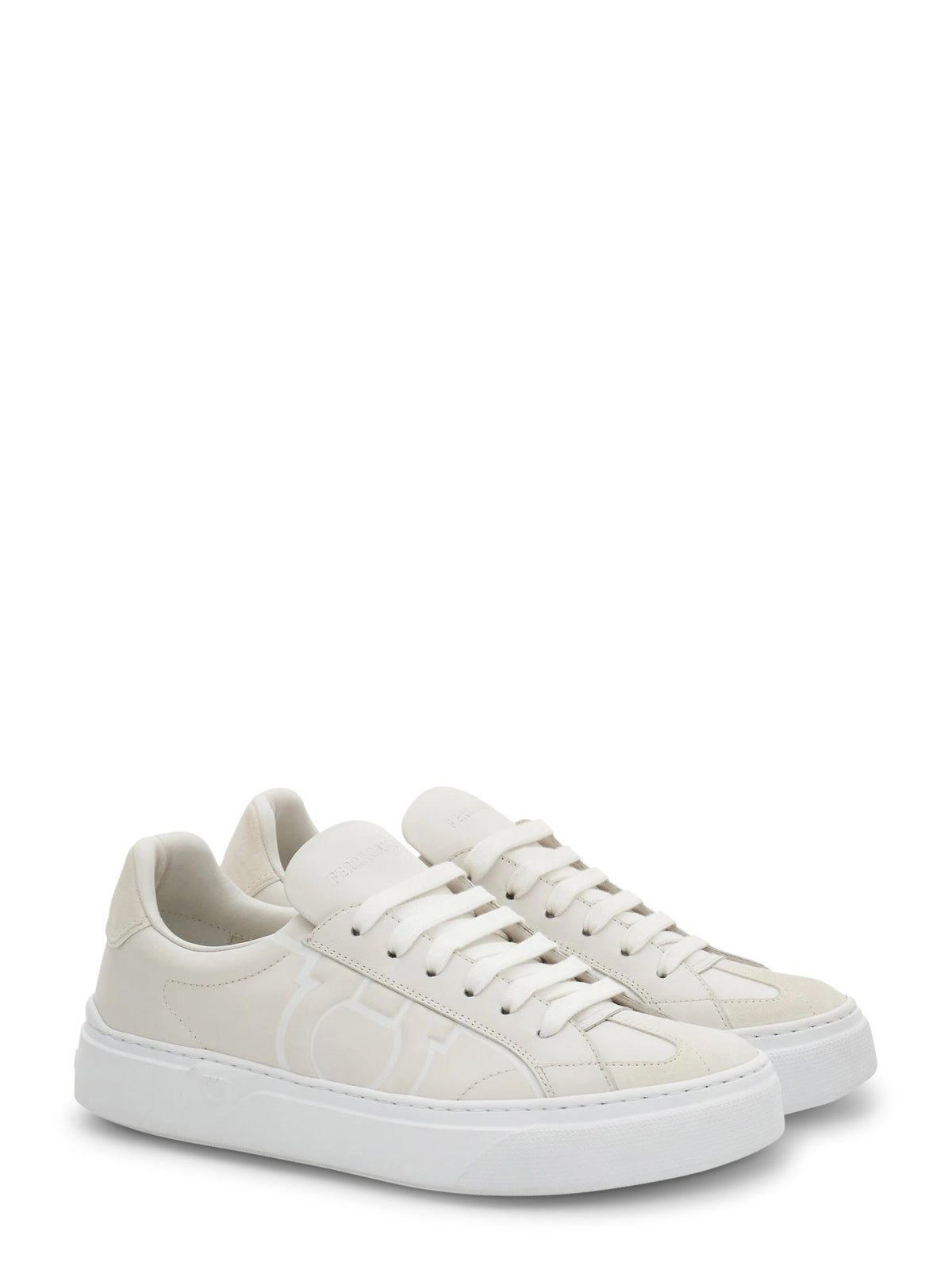 Low-Top Sneakers with Minimalist Design and Embossed Details