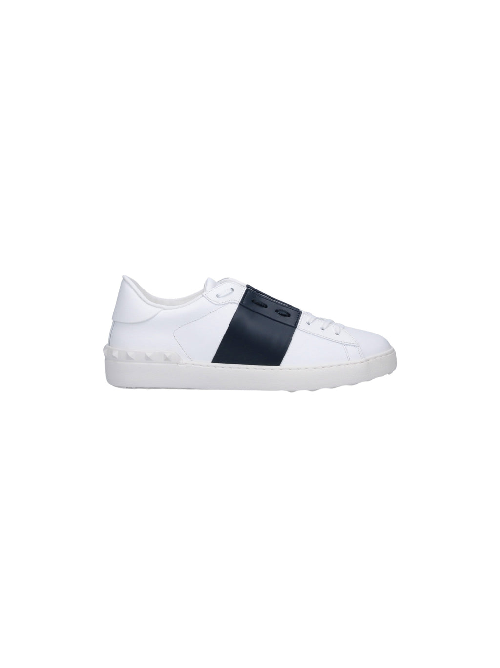 Low Top Studded Strap Low-Top Sneakers