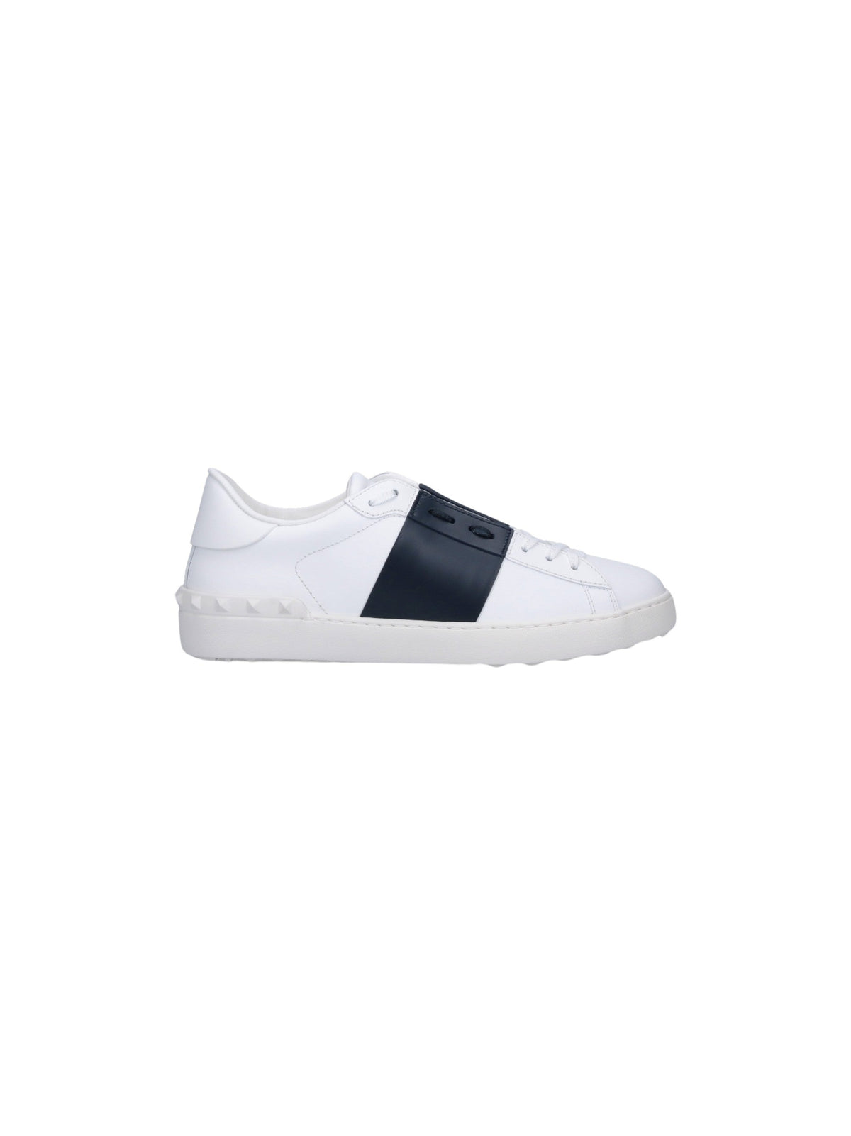 Low Top Studded Strap Low-Top Sneakers