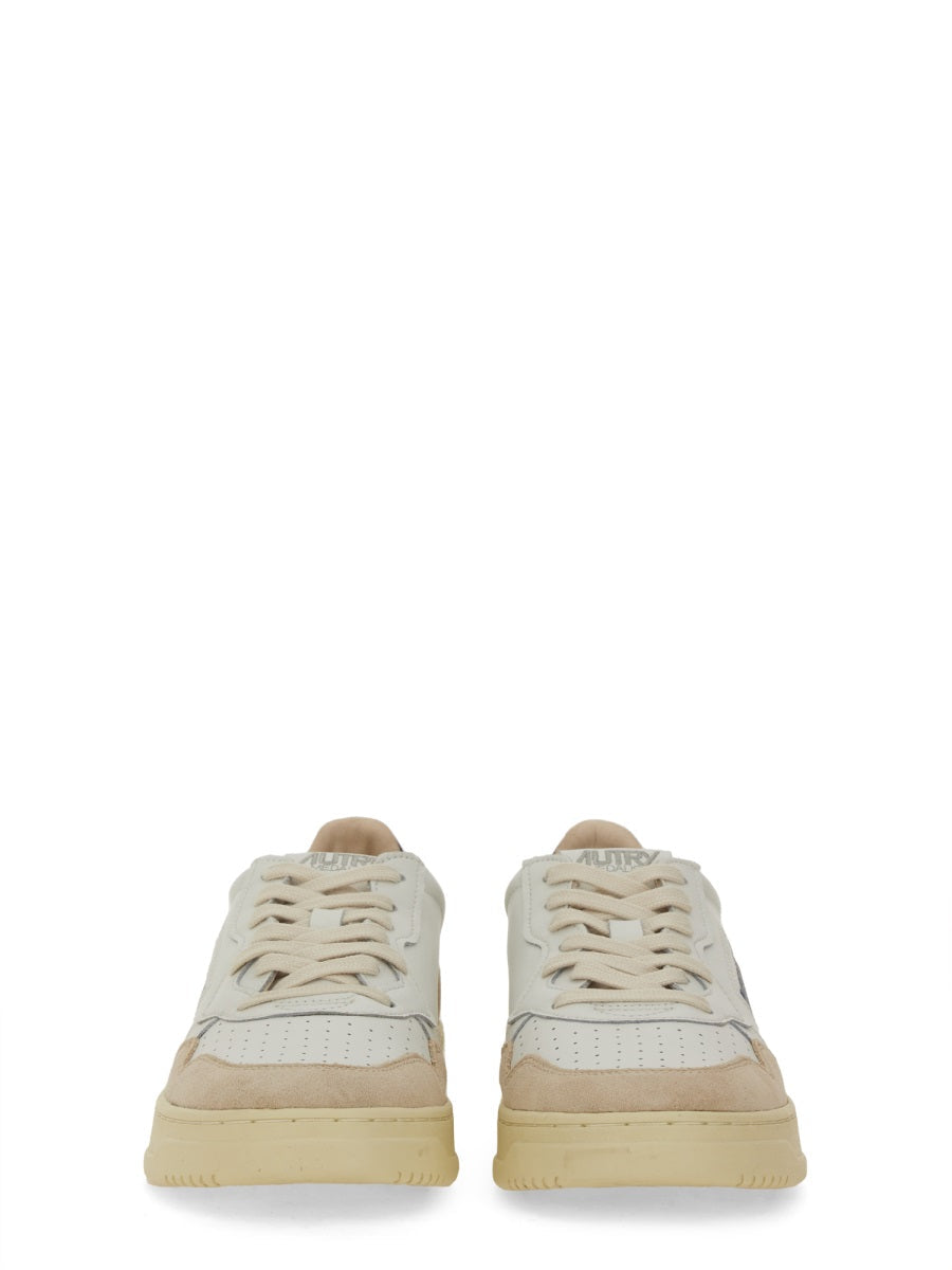 Medalist Low-Top Leather Suede Sneakers
