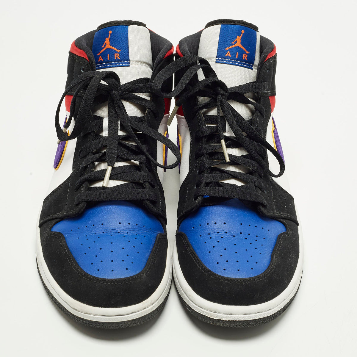 Air Jordans Jordan 1 Mid Lakers Top 3