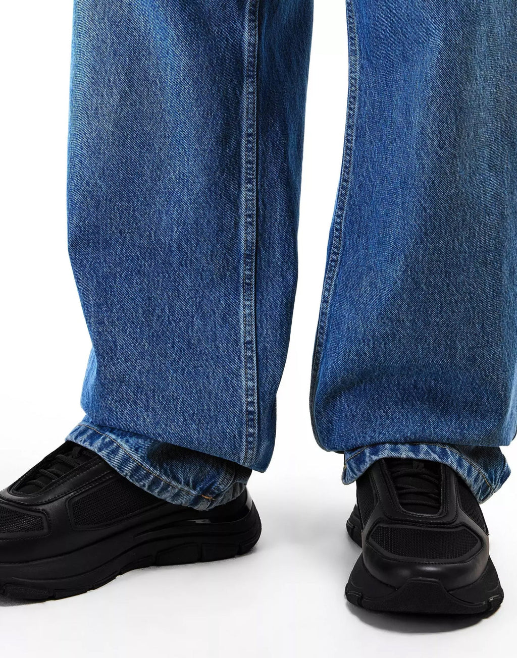 Alton Low-Top Sneakers