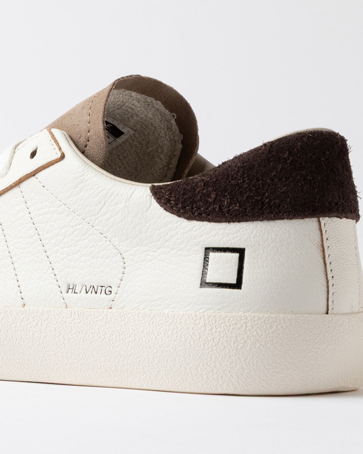 Low-Top White Leather Sneakers with Beige Suede Accents