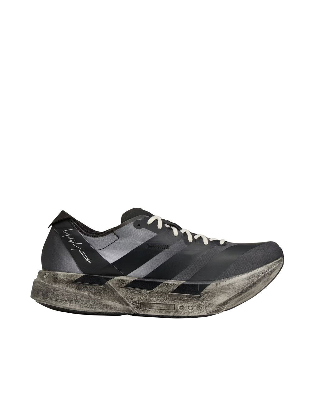 Aerodynamic Black Sneakers with Lightweight Structure and Innovative Midsole