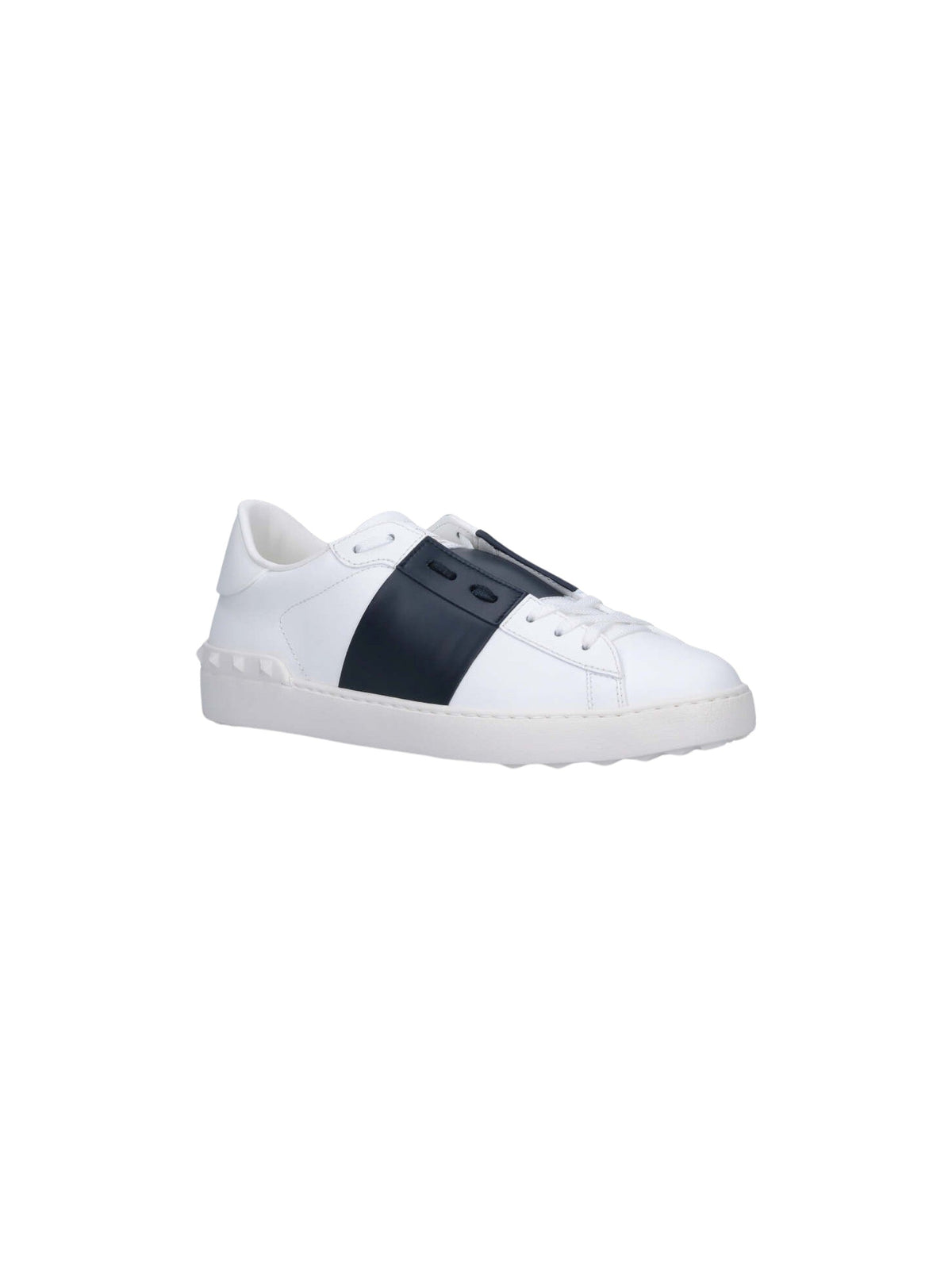 Low Top Studded Strap Low-Top Sneakers