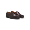 Leather boat shoes with embossed logo
