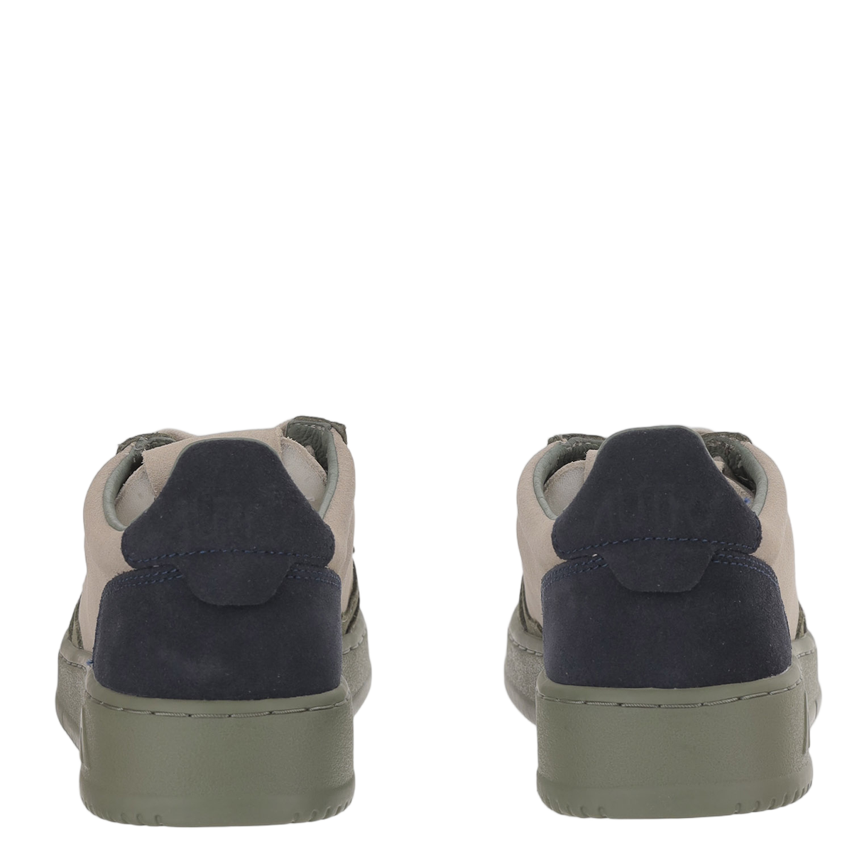 Medalist Low Sneakers With Contrast Heel Tab And Logo Detail