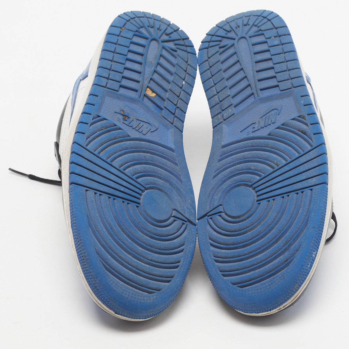 Air Jordans 1 Alternate Royal Toe