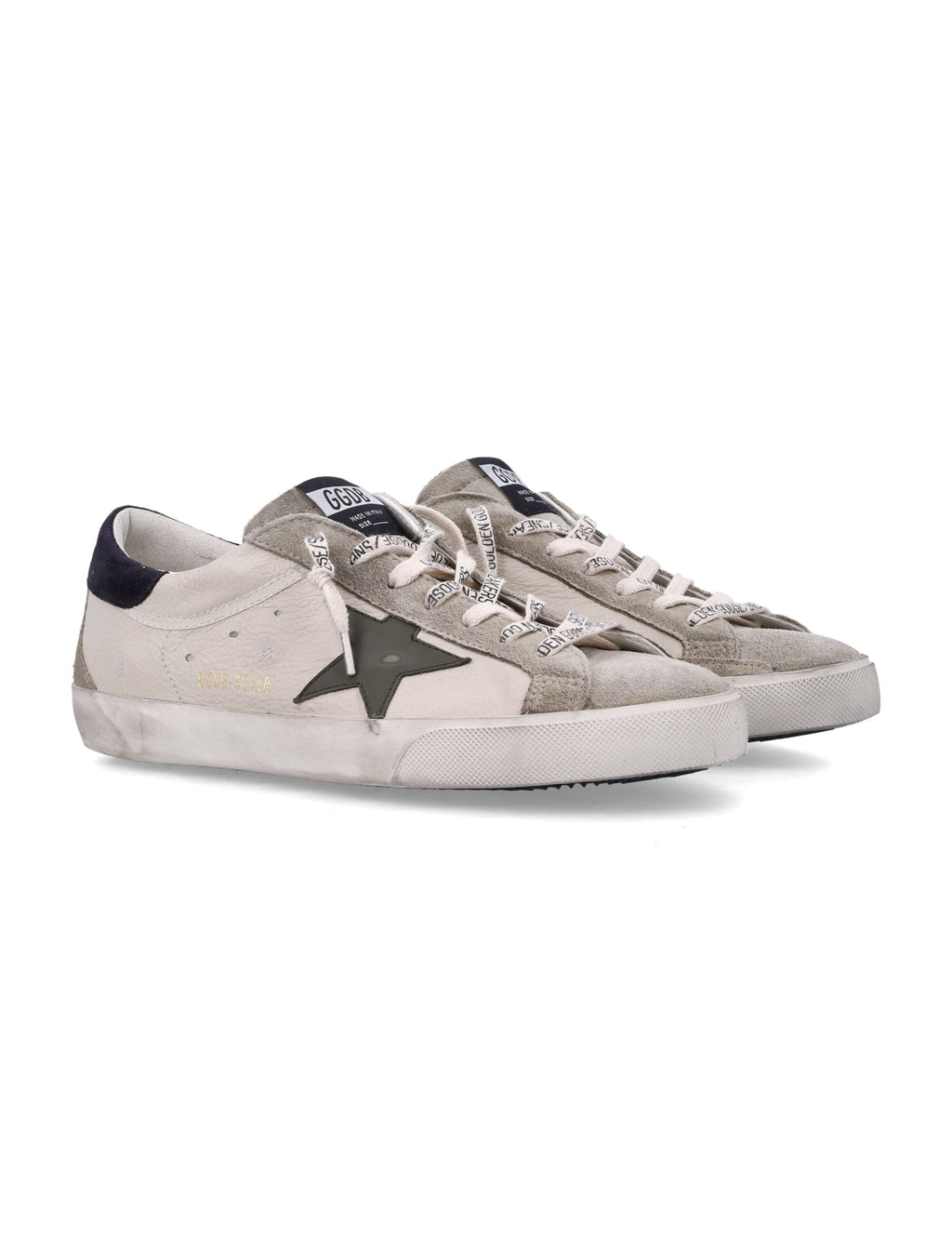 Distressed Low-Top Sneakers with Iconic Star Emblem