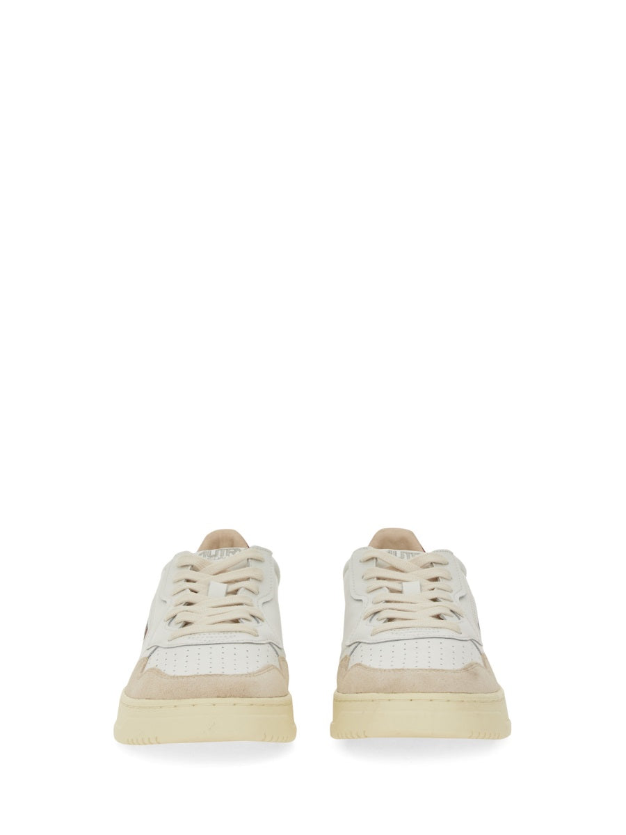 Medalist Low Leather Suede Panels Sneakers