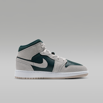 Air Jordan 1 Mid Big Kids' Shoes