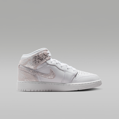 Air Jordan 1 Mid SE Big Kids' Shoes