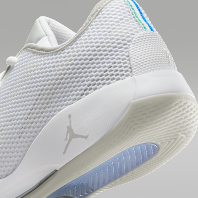 Luka 77 Basketball Shoes