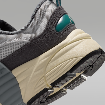 Jordan Trunner O/S Big Kids' Shoes