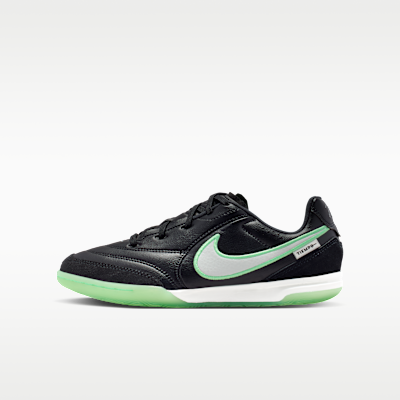 Nike Jr. Tiempo Streetgato Big Kids' Indoor/Court Low-Top Soccer Shoes