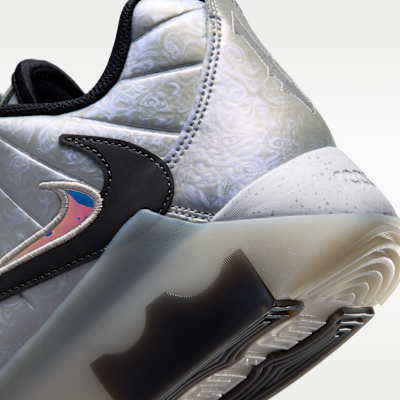 LeBron Witness 9 Basketball Shoes