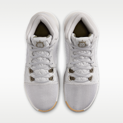 LeBron Witness 8 Basketball Shoes