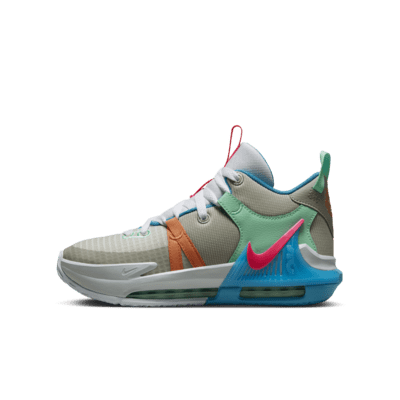 LeBron Witness 7 Big Kids' Basketball Shoes