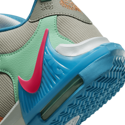 LeBron Witness 7 Big Kids' Basketball Shoes