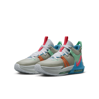 LeBron Witness 7 Big Kids' Basketball Shoes