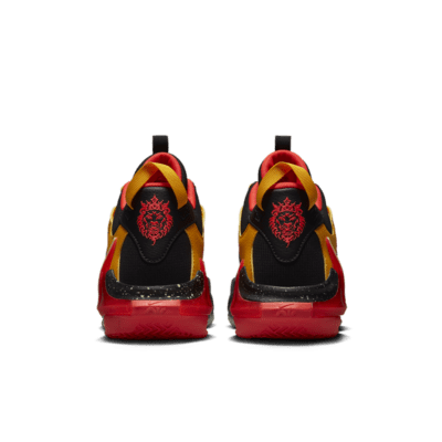 LeBron Witness 7 Big Kids' Basketball Shoes