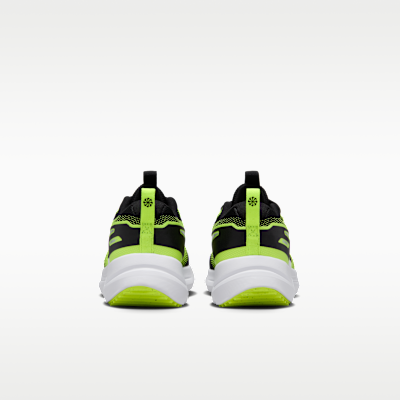 Nike Cosmic Runner Big Kids' Road Running Shoes