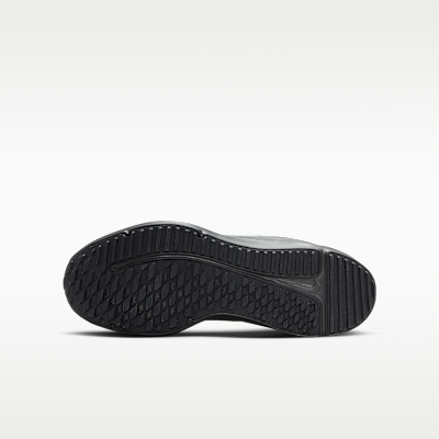 Nike Cosmic Runner Big Kids' Road Running Shoes