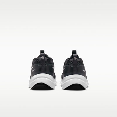 Nike Cosmic Runner Big Kids' Road Running Shoes