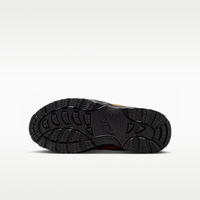 Nike Manoa 17 Big Kids' Boots