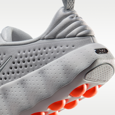Nike Mind 002 Men's Pregame Shoes