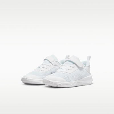 Nike Omni Multi-Court Little Kids' Shoes