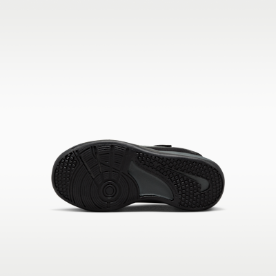 Nike Omni Multi-Court Little Kids' Shoes