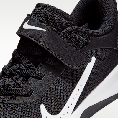 Nike Omni Multi-Court Little Kids' Shoes