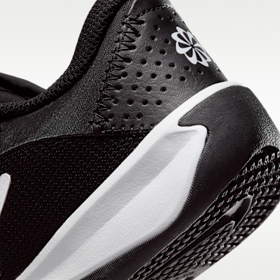Nike Omni Multi-Court Little Kids' Shoes