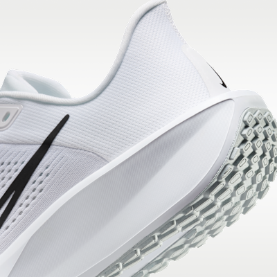 Nike Quest 6 Men's Road Running Shoes